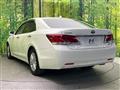 2013 Toyota Crown Hybrid