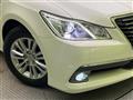 2013 Toyota Crown Hybrid
