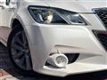 2013 Toyota Crown Hybrid