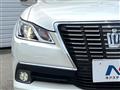 2013 Toyota Crown Hybrid