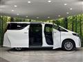 2019 Toyota Alphard Hybrid