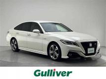 2019 Toyota Crown Hybrid