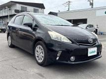 2011 Toyota PRIUS α