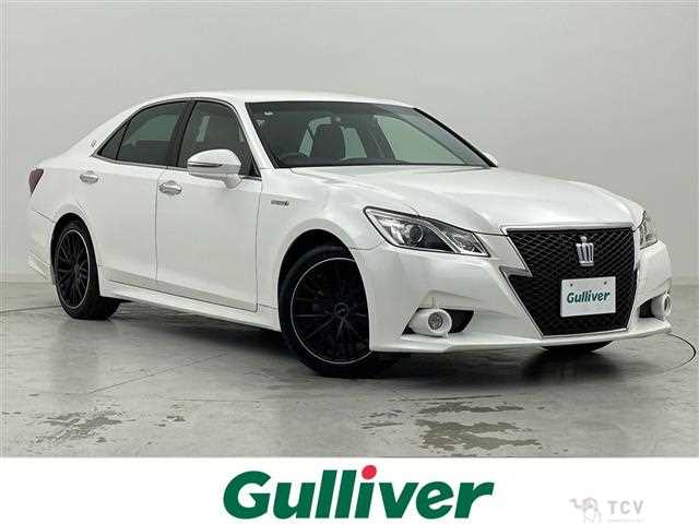 2014 Toyota Crown Hybrid