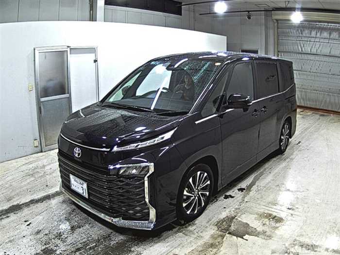 2024 Toyota Voxy