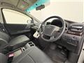 2013 Toyota Alphard