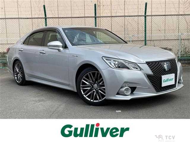 2014 Toyota Crown Hybrid