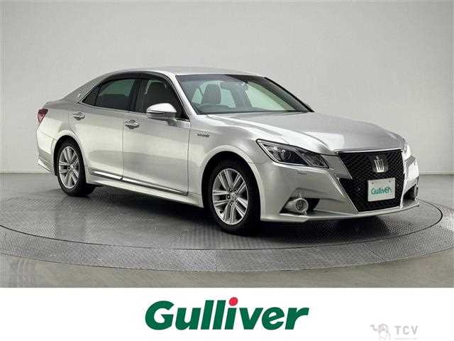 2013 Toyota Crown Hybrid