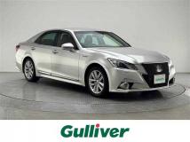 2013 Toyota Crown Hybrid
