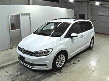 2016 Volkswagen Golf Touran