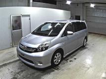 2014 Toyota Isis