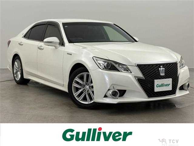 2014 Toyota Crown Hybrid