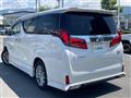 2022 Toyota Alphard Hybrid