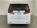 2015 Toyota Alphard