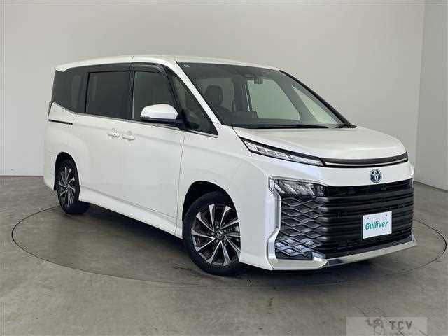 2022 Toyota Voxy