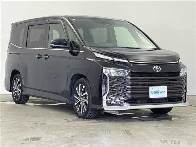 2025 Toyota Voxy