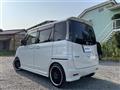 2011 Nissan ROOX