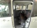 2011 Nissan ROOX