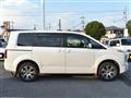 2022 Mitsubishi Delica D5