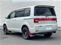2008 Mitsubishi Delica D5