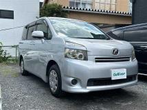 2008 Toyota Voxy