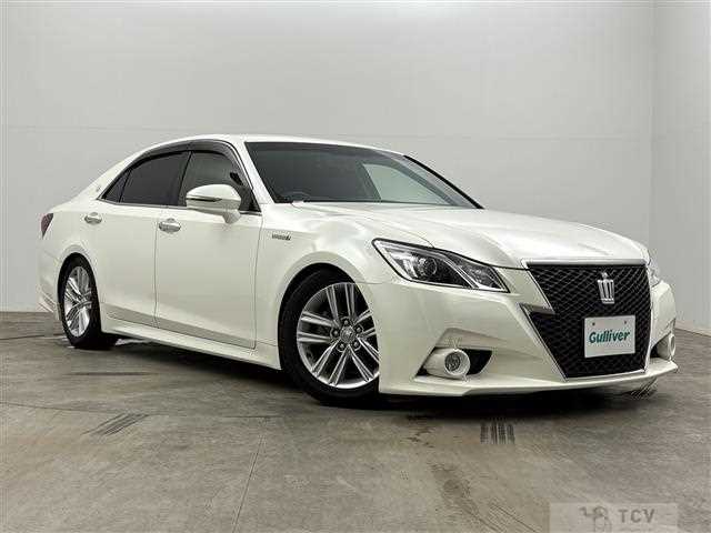 2015 Toyota Crown Hybrid