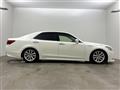 2015 Toyota Crown Hybrid
