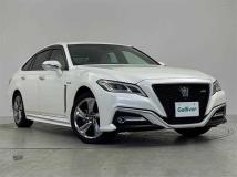 2019 Toyota Crown Hybrid