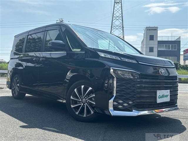 2023 Toyota Voxy