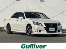 2015 Toyota Crown Hybrid