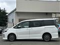 2016 Toyota Voxy
