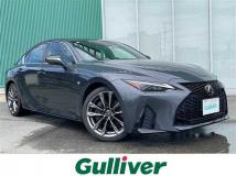 2021 Lexus IS