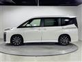 2022 Toyota Voxy