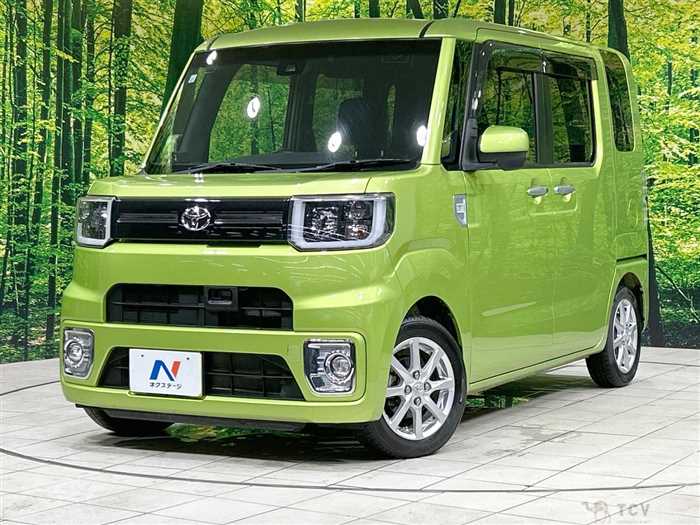 2017 Toyota PIXIS MEGA