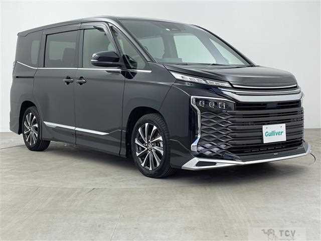2023 Toyota Voxy