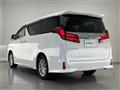 2022 Toyota Alphard Hybrid