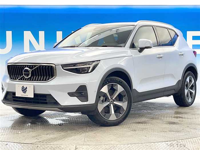 2023 Volvo XC40