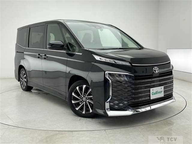 2022 Toyota Voxy