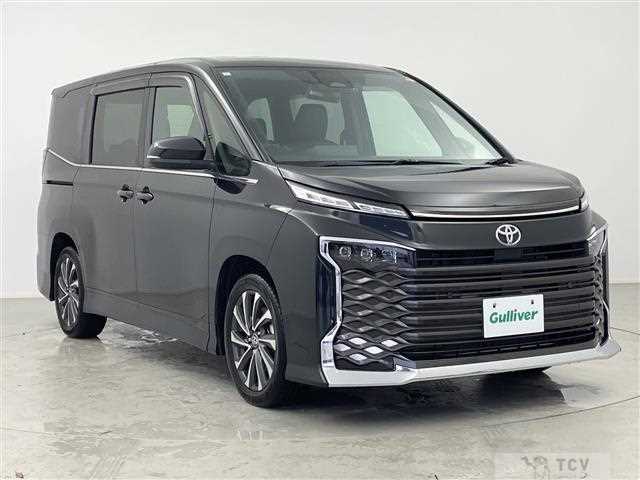 2023 Toyota Voxy