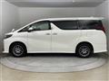 2023 Toyota Alphard Hybrid
