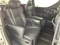 2023 Toyota Alphard Hybrid