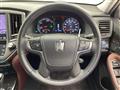 2013 Toyota Crown Hybrid