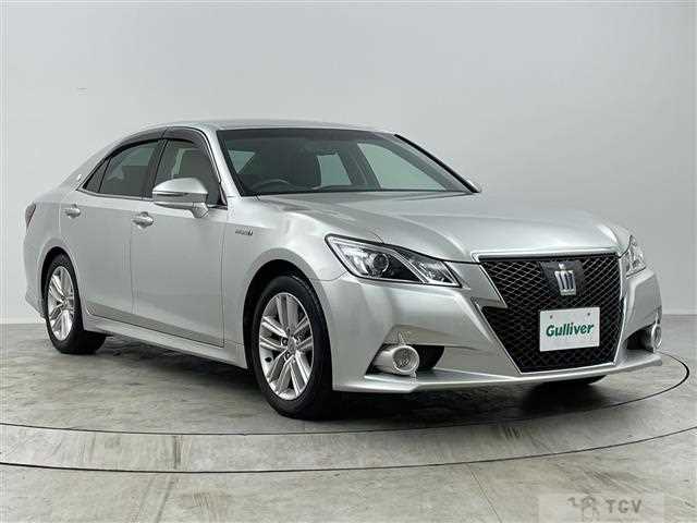 2014 Toyota Crown Hybrid