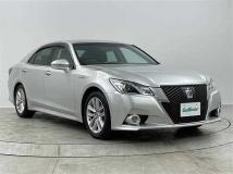2014 Toyota Crown Hybrid