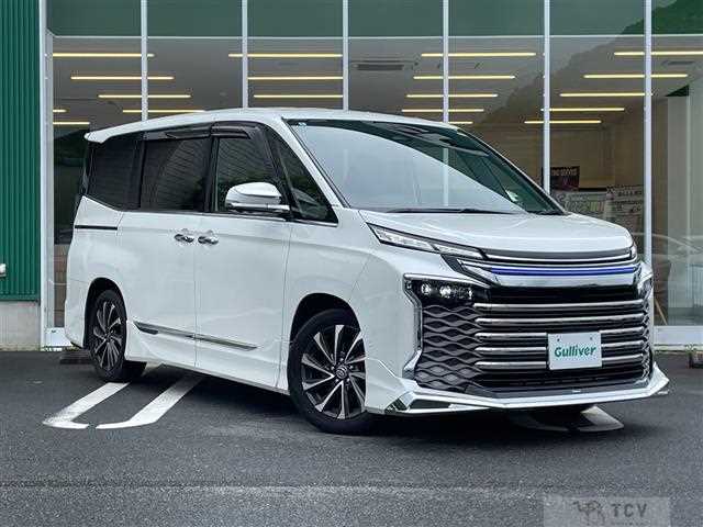 2022 Toyota Voxy