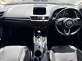 2017 Mazda Axela