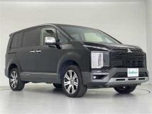 2019 Mitsubishi Delica D5