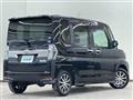 2017 Daihatsu Tanto