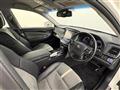 2016 Toyota Crown Hybrid