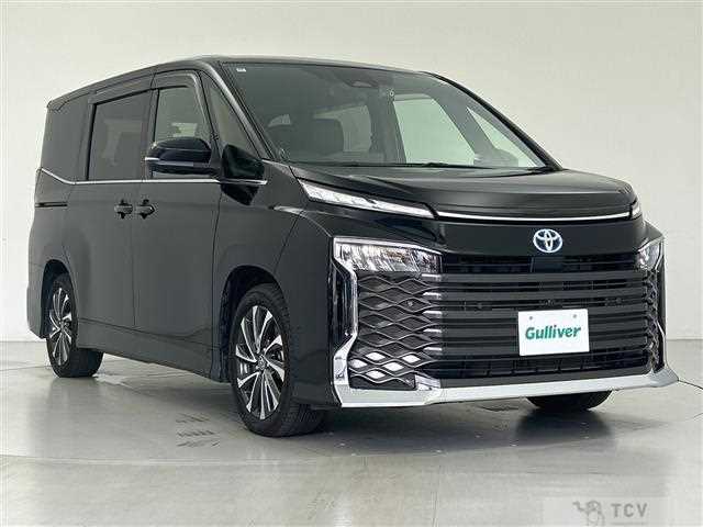 2022 Toyota Voxy